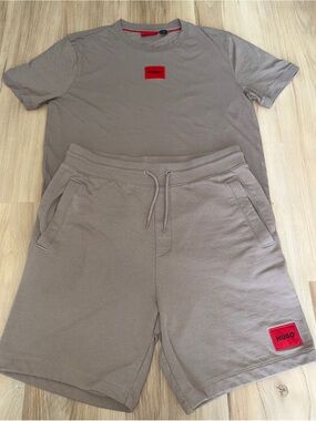 HUGO Taupe Drawstring Cotton Athletic Shorts Set with Red Logo Patch SIZE M